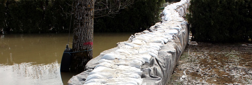 低壓成套開關(guān)設(shè)備和控制設(shè)備檢測